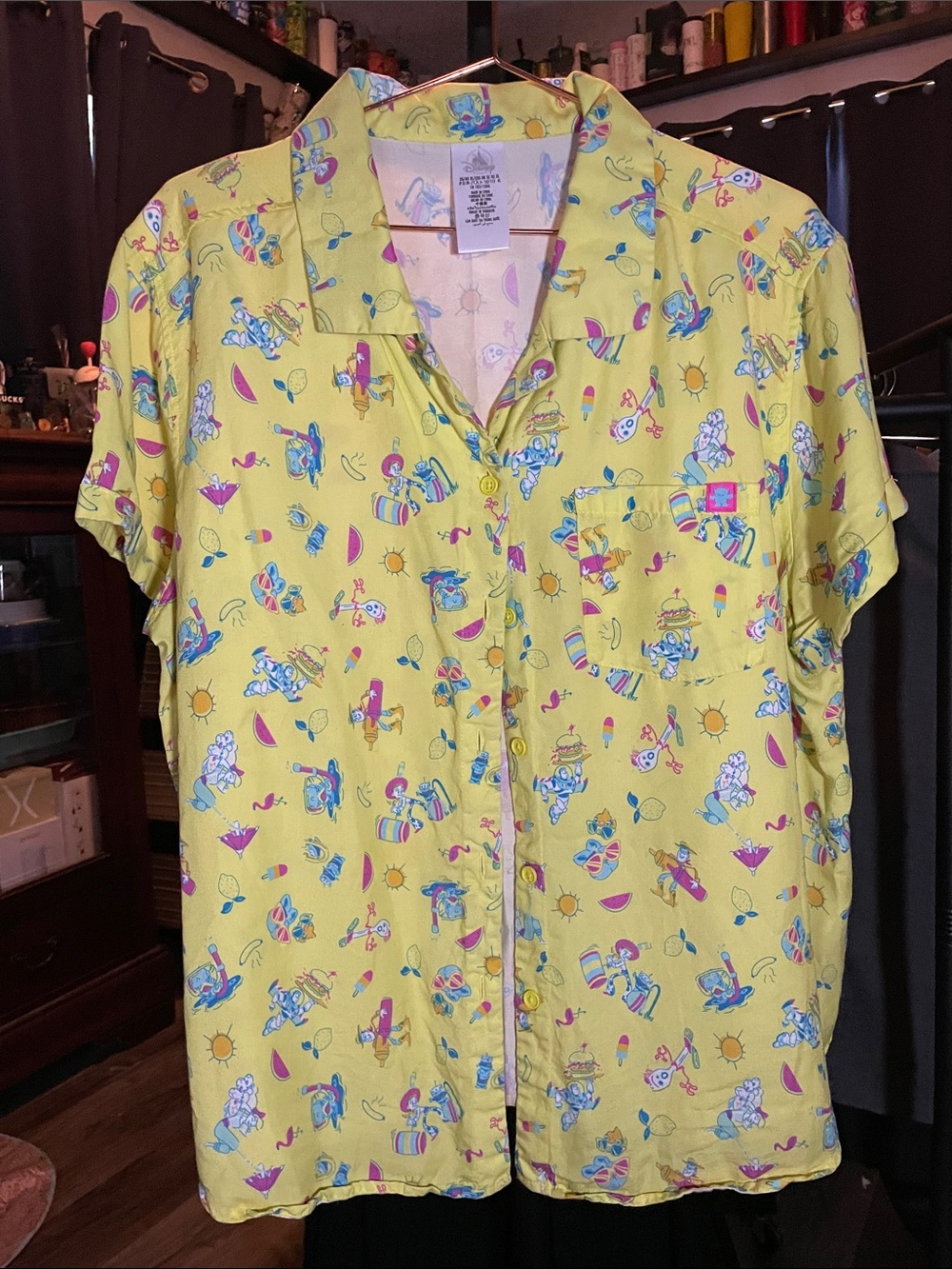 Disney Yellow Short-Sleeve Button-Down Shirt with Multicolor Beach Motif